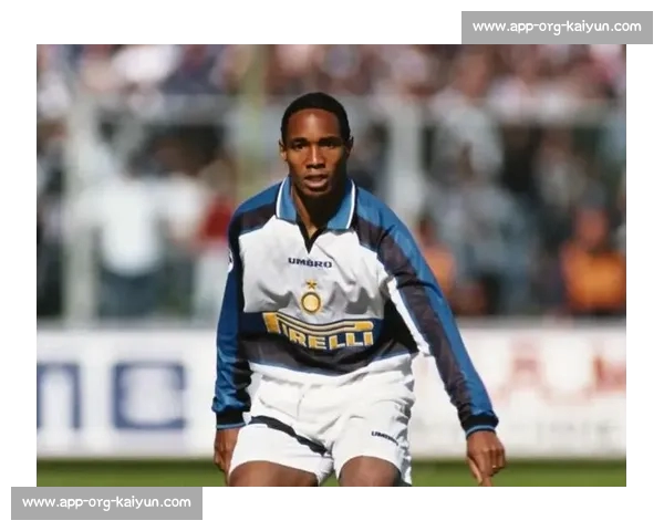 前英格兰队长保罗 - 因斯酒驾被捕:7 月 18 日将接受法庭审判 前英格兰队长保罗 - 因斯酒驾被捕:7 月 18 日将接受法庭审判